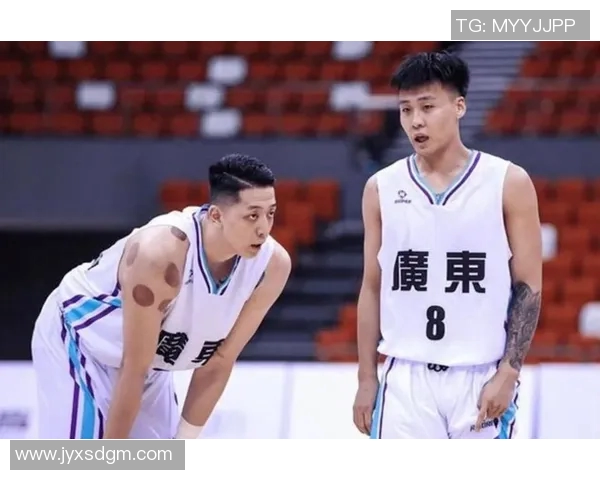 CBA焦点对决广东队迎战浙江队赵睿能否带领球队逆袭成功